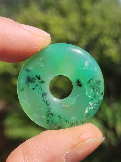 Chrysoprase Gemstone Donut Necklace Green Natural GOA Boho Hippie Ethnic Protection Symbol Healing Stone Collector Unique Man Woman He She Gift Pendant