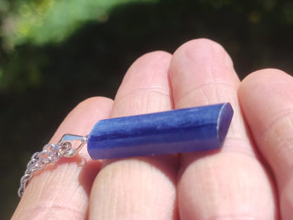 Cyanite / Disthene A Collier de pierres précieuses en argent 925 Pierre de guérison naturelle Cristal Bleu Rareté Pendentif Homme Femme He She Cadeau Magnifiquement élégant