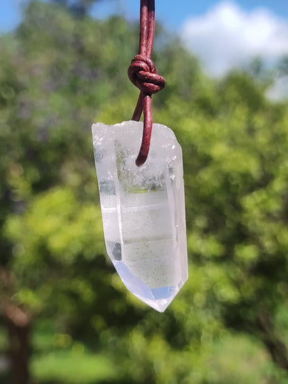 Quartz lémurien ~ Collier de pierres précieuses clair Hippie Goa Boho Tibet Ethnique Pierre de guérison naturelle Pendentif de puissance Homme Femme Cadeau Rareté