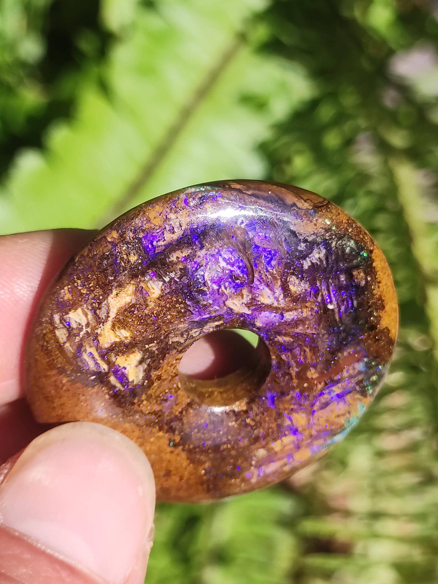 Boulder Opal AAA *Rarité* Collier de beignet à collectionner Queenland Australie Goa Hippie Boho Bijoux Symbole de protection naturelle Pendentif en pierre de guérison