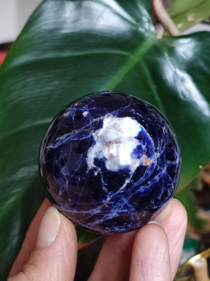 Sodalith - Edelstein Kugel Deko Sphere Massage Kristall Spielkugel Meditation Heilstein Frau Mann Geschenk Er Sie Haus Energie Traum Wohnen