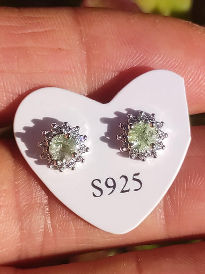 Boucles d'oreilles clous tourmaline verte argent sterling 925 rareté AAA bijoux femme boucles d'oreilles pierre précieuse pierre de guérison cadeau bijoux précieux rare spécial