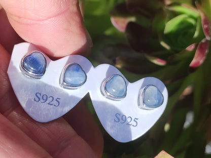 Clous d'oreilles cœur en cyanite bleue argent sterling 925 rareté AAA bijoux femme boucles d'oreilles pierre précieuse pierre de guérison cadeau bijoux précieux rare unique