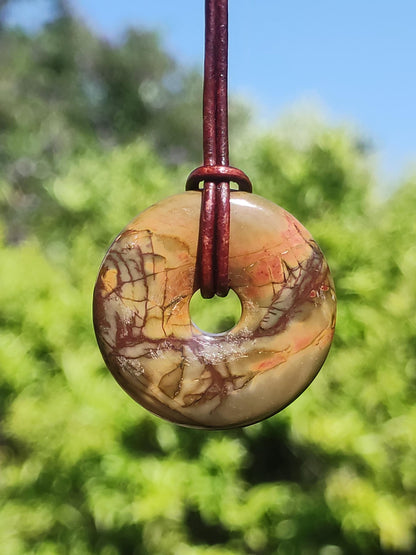 Picasso Jasper 30mm Donut Gemstone Collier HIPPIE GOA Boho Ethno Nature Donut Protection Symbole Guérison Pierre Collecteur Unique Homme Femme He She Cadeau