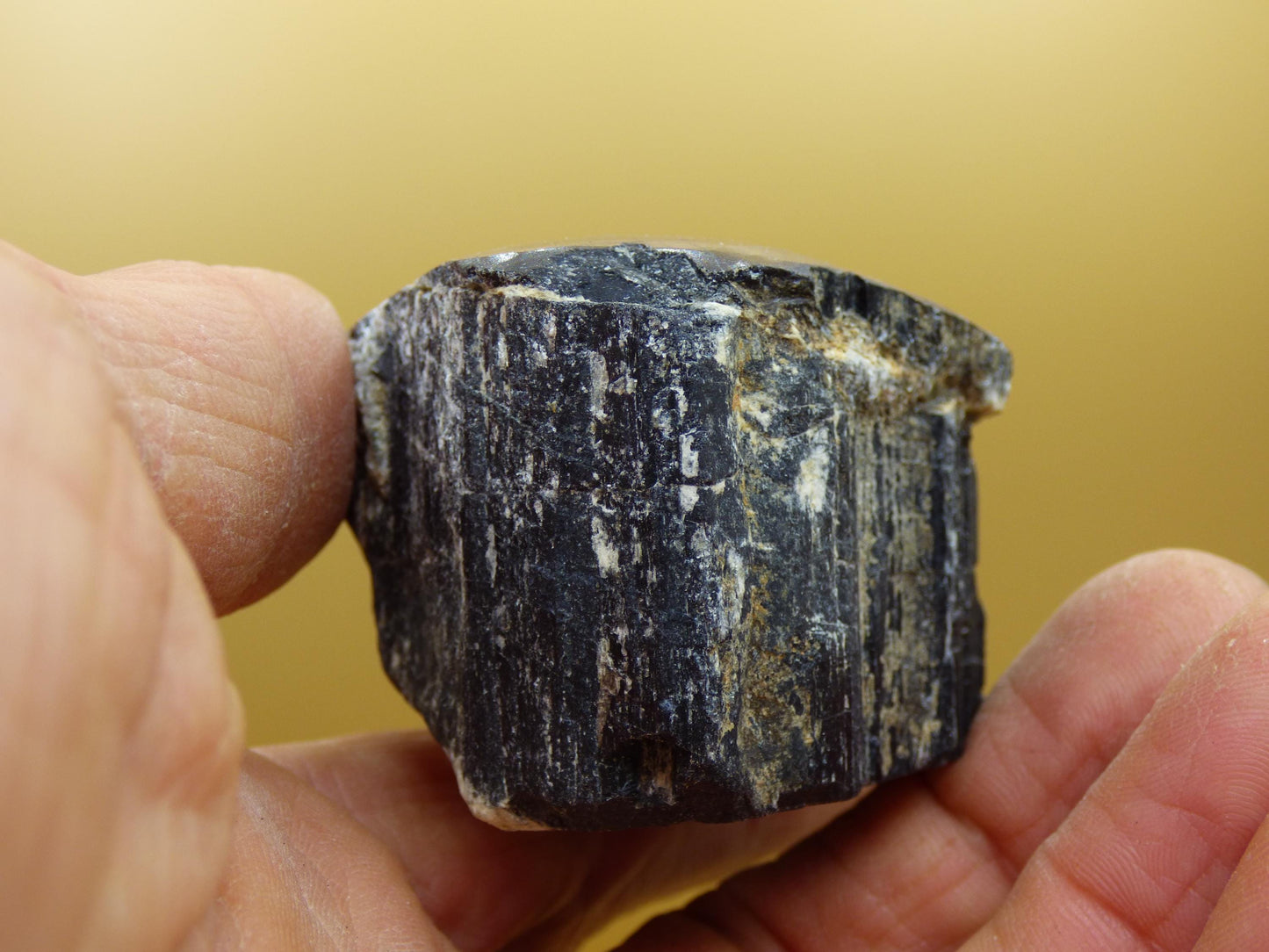 Tourmaline noire XL (Schörl) - coupe brute - niveau décoratif grande énergie de guérison radioprotection pierre de guérison cadeau maison appartement