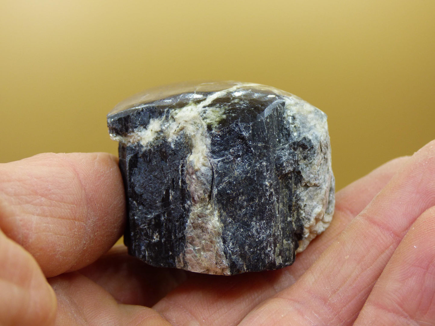 Tourmaline noire XL (Schörl) - coupe brute - niveau décoratif grande énergie de guérison radioprotection pierre de guérison cadeau maison appartement