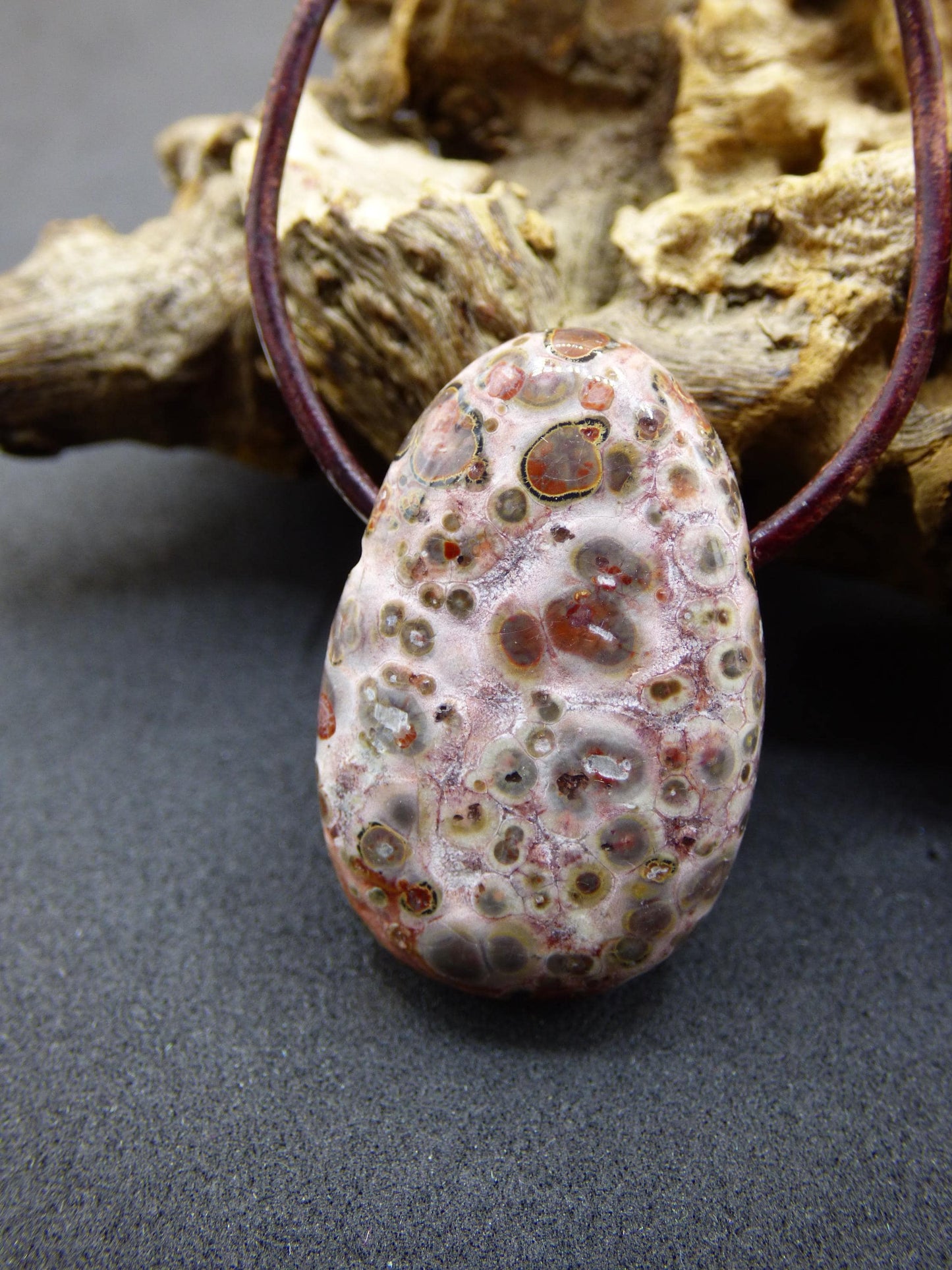 Collier pendentif en jaspe léopard rouge - pierre précieuse HIPPIE GOA Boho Ethno pierre de guérison naturelle rareté cristal cadeau lui elle homme femme bijoux