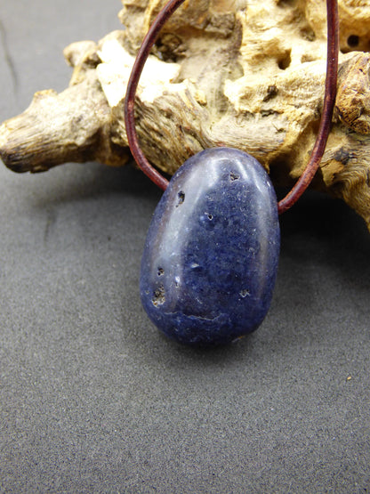Saphir - collier de pierres précieuses pierre de guérison bleu nature cadeau homme femme il son père fils mère chance énergie chakra protection rareté collectionneur rare