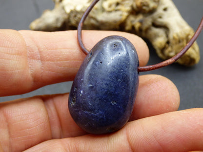 Saphir - collier de pierres précieuses pierre de guérison bleu nature cadeau homme femme il son père fils mère chance énergie chakra protection rareté collectionneur rare