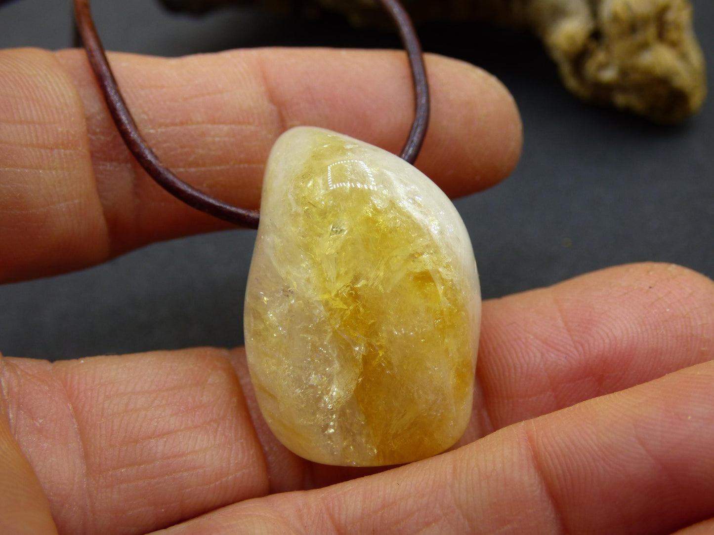 Citrine ~ Collier de pierres précieuses jaune HIPPIE GOA Boho ethnique pierre de guérison naturelle rareté cristaux bijoux pendentif pierre naturelle cadeau soleil brillant