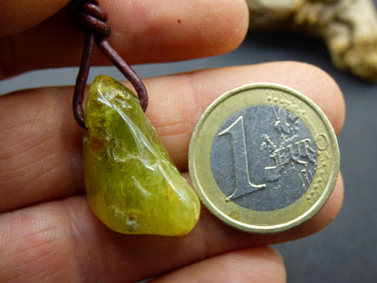 Vert grenat (Grossulaire) - Collier de pierres précieuses HIPPIE GOA Boho Ethnique Pierre de guérison naturelle Cristaux de rareté Bijoux Pendentif Pierre naturelle Cadeau