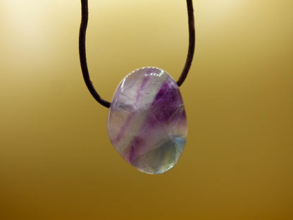 Fluorite violet arc-en-ciel ~ collier de pierres précieuses protection de la nature rareté pierre de guérison cristal homme femme cadeau ami Goa festival chance été