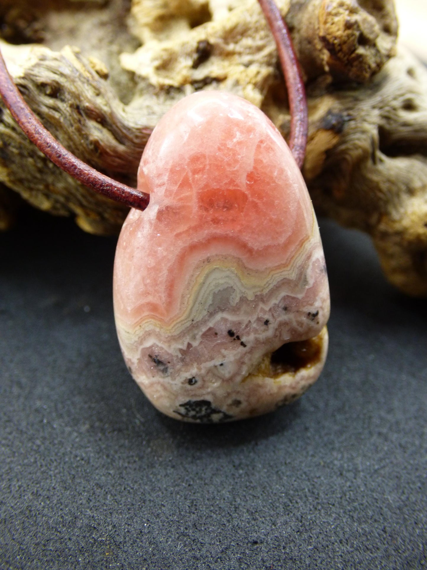 Rhodochrosite A - Collier de pierres précieuses rose pierre de guérison He She Homme Femme Cadeau Chanceux Pendentif HIPPIE GOA Boho Tibet Ethnique Naturel Unique