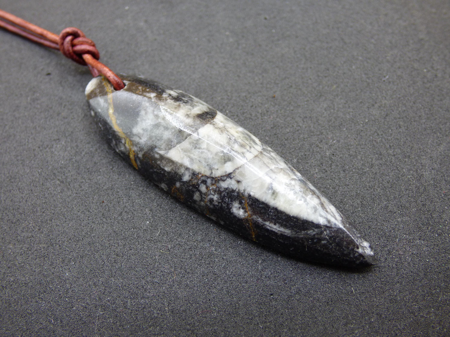 Orthoceras Fossil ~ Collier de pierres précieuses ~HIPPIE ~GOA ~Boho ~Ethno ~Nature ~Pierre de guérison