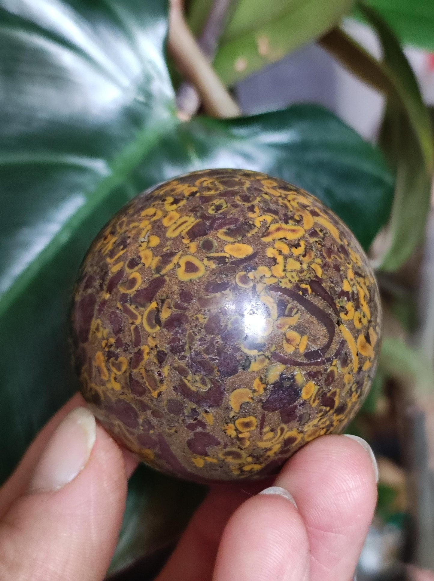 Jaspe Ajooba ~ Sphère Magique en Pierre Naturelle Décoration Pierre Guérison Cristal Cadeau Elle Lui Maison Appartement Énergie Force Méditation