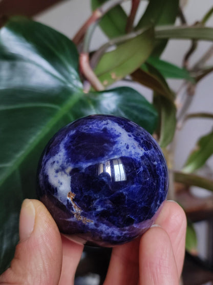 Sodalith - Edelstein Kugel Deko Sphere Massage Kristall Spielkugel Meditation Heilstein Frau Mann Geschenk Er Sie Haus Energie Traum Wohnen