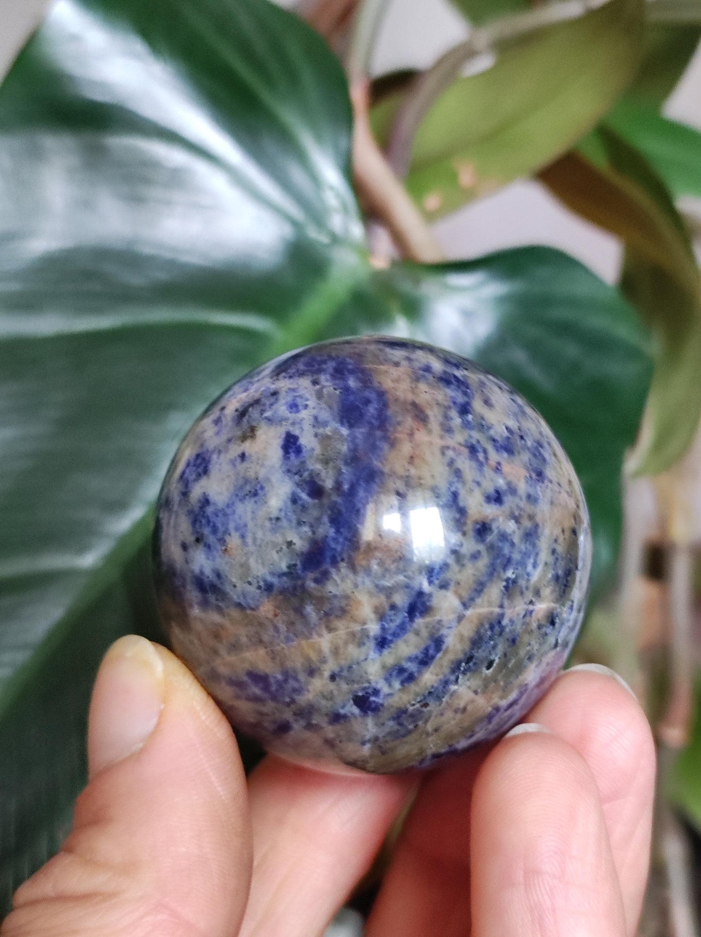 Sodalith - Edelstein Kugel Deko Sphere Massage Kristall Spielkugel Meditation Heilstein Frau Mann Geschenk Er Sie Haus Energie Traum Wohnen
