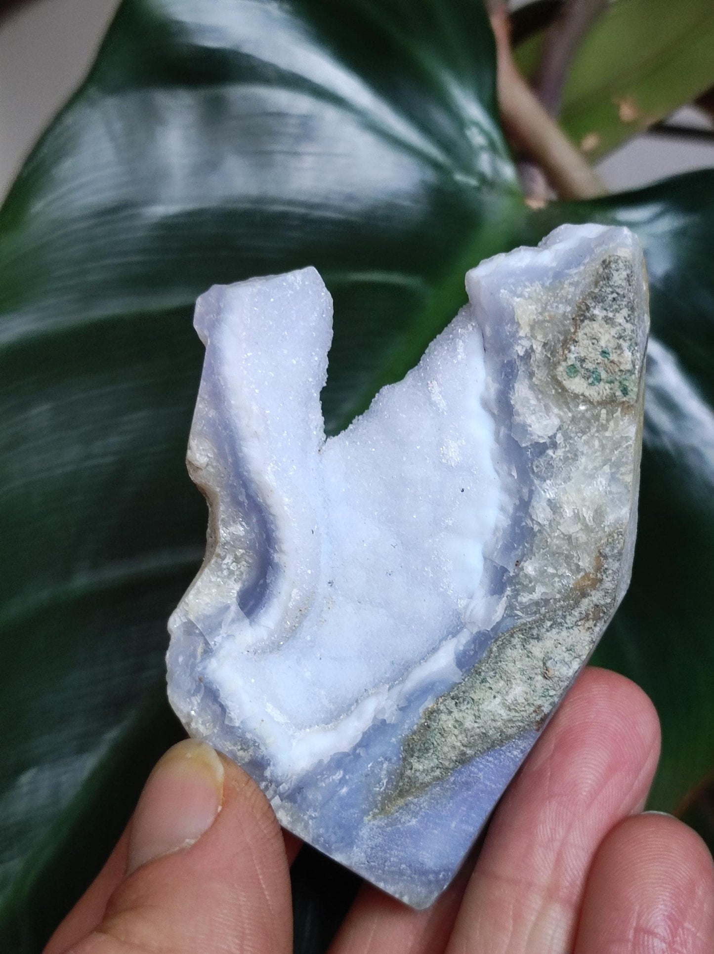 Calcédoine brute de grade A - Pierre précieuse de collection, pierre naturelle de guérison, minéral, énergie, chakra, décoration intérieure, cadeau pour elle, lui, homme, femme, bleue