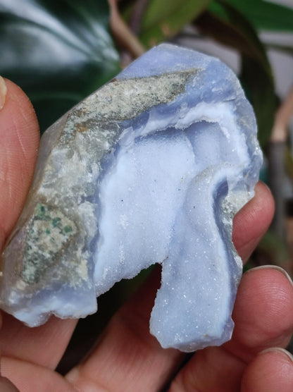 Calcédoine brute de grade A - Pierre précieuse de collection, pierre naturelle de guérison, minéral, énergie, chakra, décoration intérieure, cadeau pour elle, lui, homme, femme, bleue