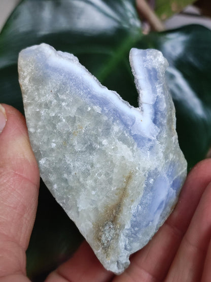 Calcédoine brute de grade A - Pierre précieuse de collection, pierre naturelle de guérison, minéral, énergie, chakra, décoration intérieure, cadeau pour elle, lui, homme, femme, bleue