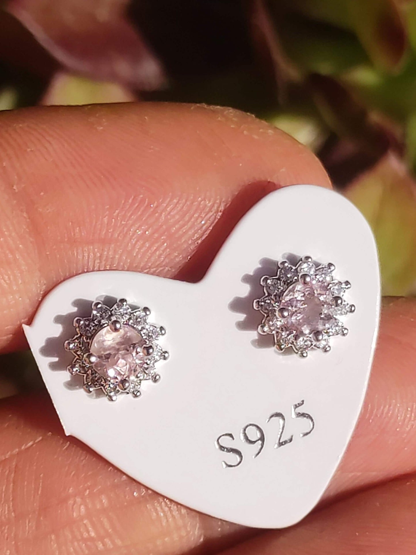 Achroit (weißer) Turmalin Ohrstecker 925 Sterling Silber AAA Rarität Schmuck Frau Ohrringe Edelstein Heilstein Geschenk Schmuck Edel Selten
