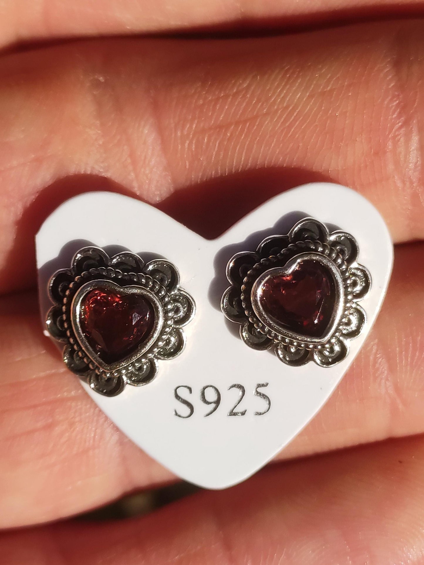 Puces d'oreilles grenat rouge cœur en argent sterling 925, rareté AAA, bijoux femme, boucles d'oreilles pierre précieuse, pierre de guérison, cadeau, bijoux nobles, rares, uniques
