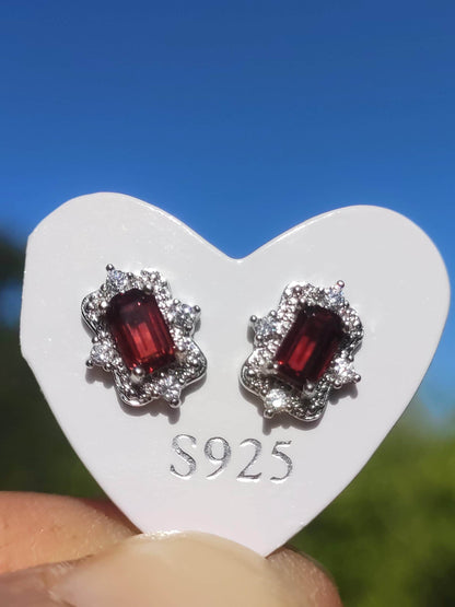 Granat rot Ohrstecker 925 Sterling Silber AAA Rarität Schmuck Frau Ohrringe Edelstein Heilstein Geschenk Schmuck Edel Selten Unikat