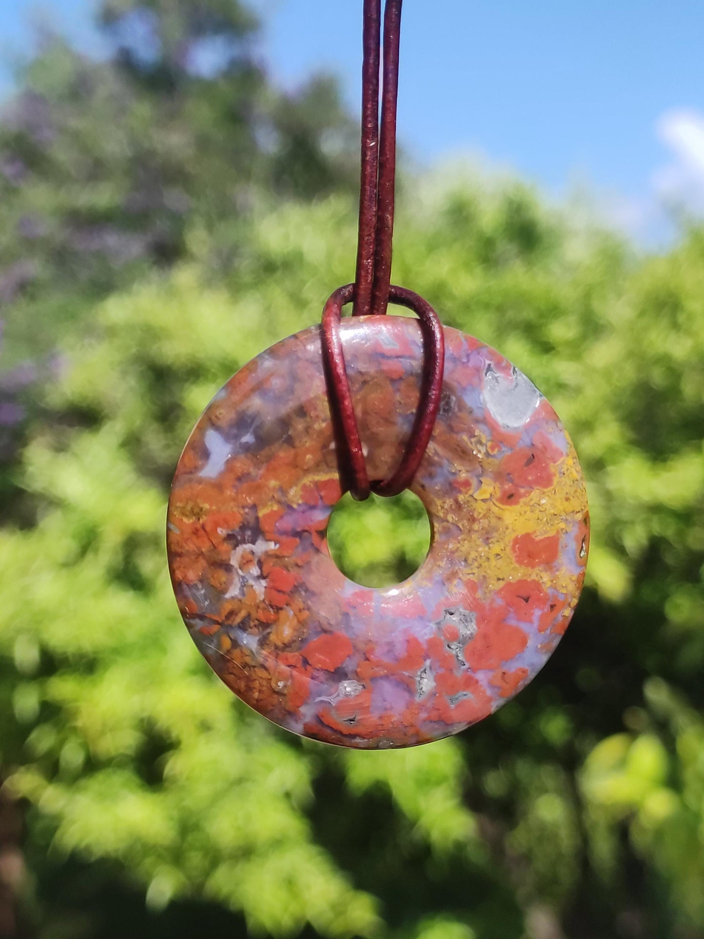 Jaspe Océan multicolore ~ Collier en pierre précieuse Donut 40mm Océan Nature Pierre de guérison Rareté Cristaux Bijoux Pendentif Cadeau Elle Lui Femme Homme Rareté
