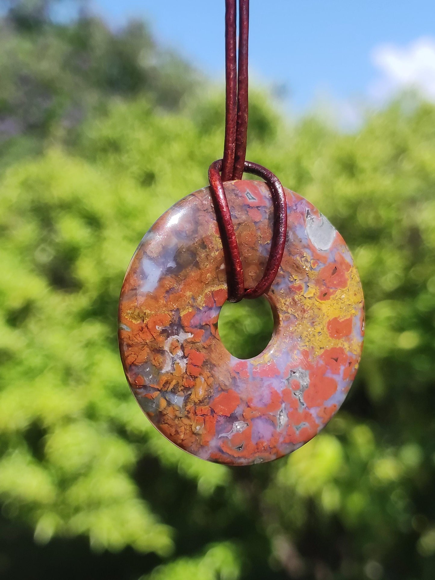 Jaspe Océan multicolore ~ Collier en pierre précieuse Donut 40mm Océan Nature Pierre de guérison Rareté Cristaux Bijoux Pendentif Cadeau Elle Lui Femme Homme Rareté