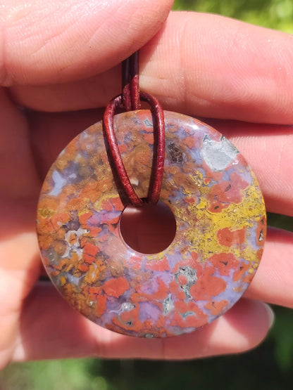 Jaspe Océan multicolore ~ Collier en pierre précieuse Donut 40mm Océan Nature Pierre de guérison Rareté Cristaux Bijoux Pendentif Cadeau Elle Lui Femme Homme Rareté
