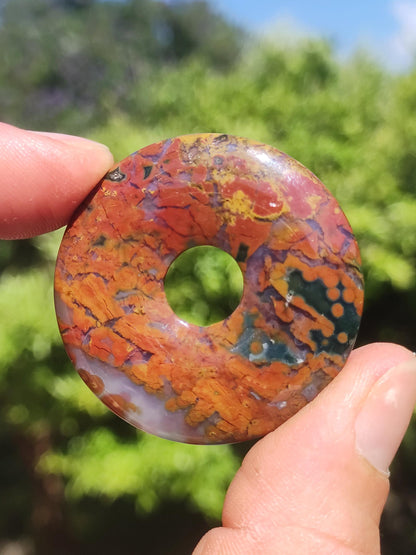 Jaspe océanique multicolore ~ Collier en pierre précieuse Donut 40mm Océan Pierre naturelle Pierre de guérison Rareté Bijoux en cristal Pendentif Cadeau Elle Lui Femme Homme Rareté
