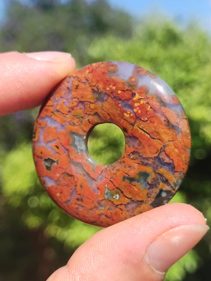 Jaspe océanique multicolore ~ Collier en pierre précieuse Donut 40mm Océan Pierre naturelle Pierre de guérison Rareté Bijoux en cristal Pendentif Cadeau Elle Lui Femme Homme Rareté