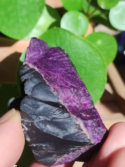 Sugilith Roh -A- *Rarität* Sugilite ~  Edelstein Deko Kristall Meditation Energie Heilstein Rarität Selten Sammler Investition Wertanlage