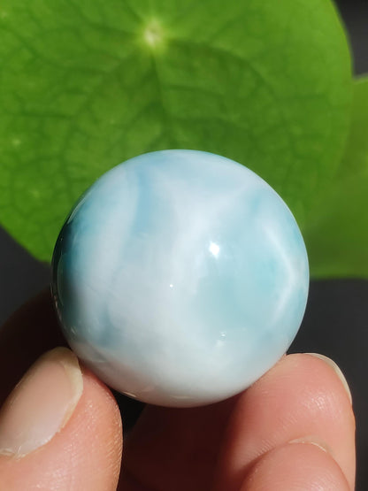 Larimar AAA *Fractale* Boule de pierre précieuse Décoration bleue Sphère Cristal Cadeau Pierre de guérison naturelle bleue Collectionneur naturel Cadeau minéral Mer Ciel
