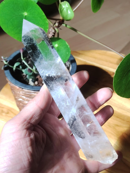 XL Quartz Cristal de roche pointe Collectionneur Rareté Pierre précieuse Décoration Cristal naturel Pierre de guérison Minéral Collection Énergie Nature Méditation Maison