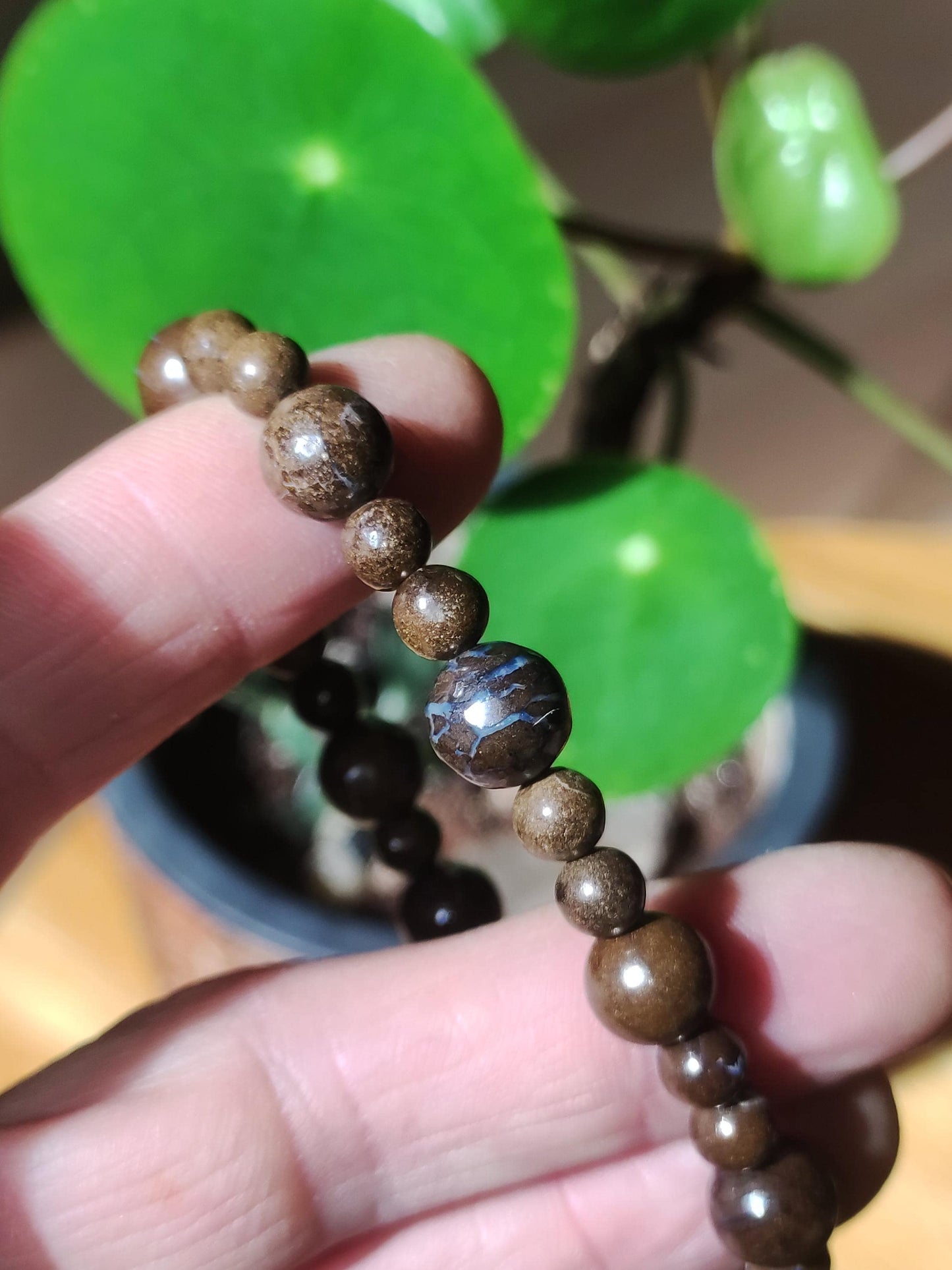 Boulder Opal Queensland *RARITÉ* Stretch ~ Bracelet de pierres précieuses ~ GOA ~Hippie ~Boho ~Ethno ~Pierre de guérison ~Magie ~Rarité bracelet coloré bien sûr