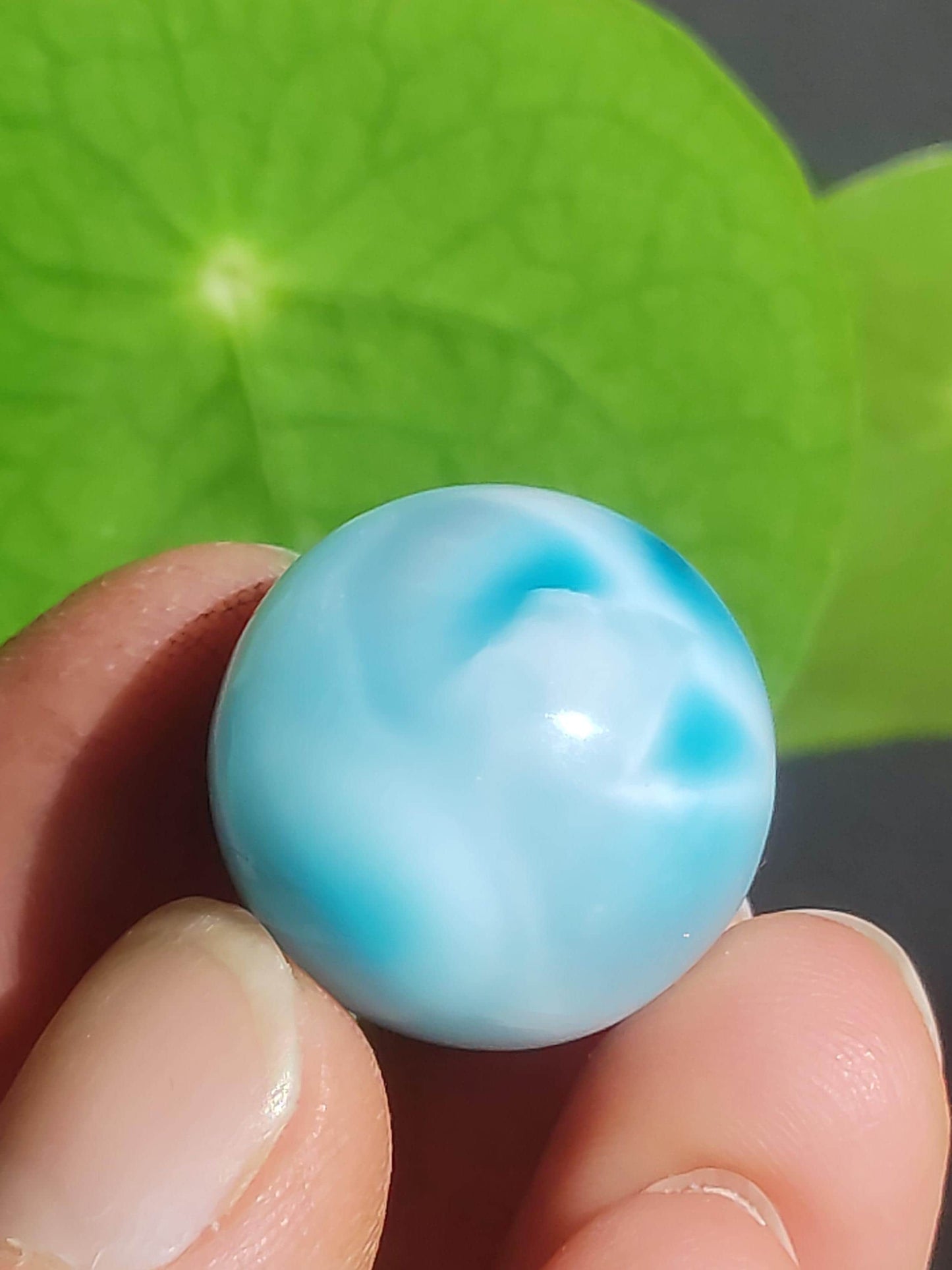 Larimar AAA - Edelstein Kugel blau Deko Sphere Kristall Geschenk blau Natur Heilstein Natur Sammler Mineral Geschenk Meer Himmel