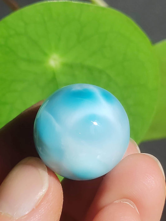 Larimar AAA - Edelstein Kugel blau Deko Sphere Kristall Geschenk blau Natur Heilstein Natur Sammler Mineral Geschenk Meer Himmel
