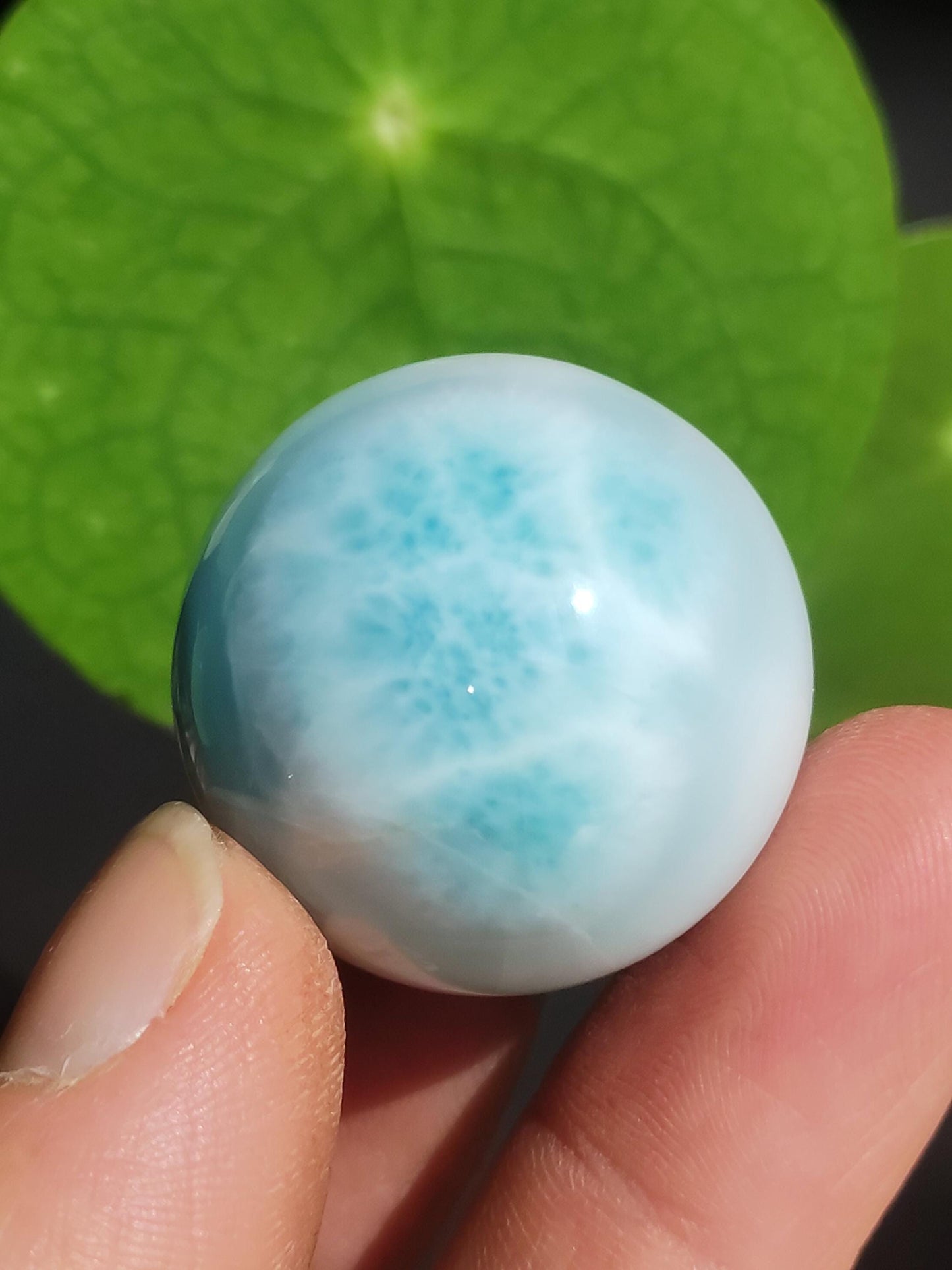 Larimar AAA *Fractale* Boule de pierre précieuse Décoration bleue Sphère Cristal Cadeau Pierre de guérison naturelle bleue Collectionneur naturel Cadeau minéral Mer Ciel