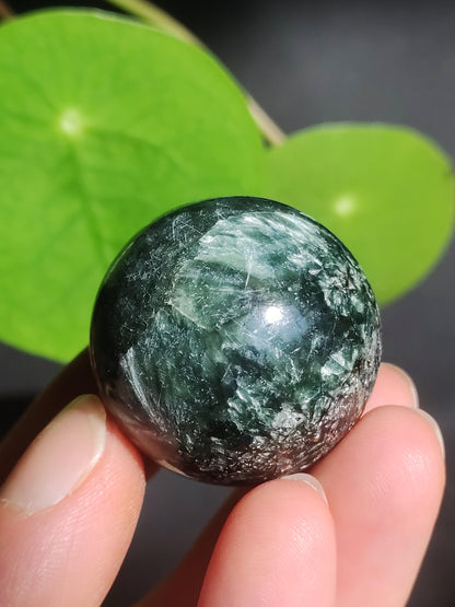 Seraphinite / Serafinite / Klinochlor ~ Magical Gemstone Ball Massage &amp; Decoration Sphere Crystal Play Ball Meditation HIPPIE GOA Healing Stone
