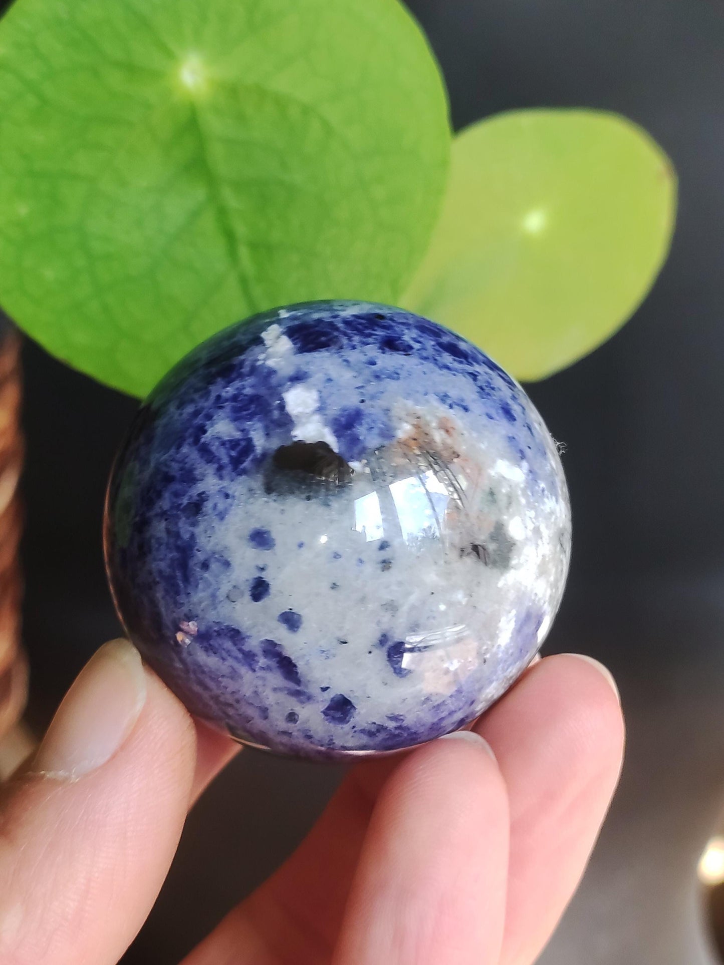 Sodalith - Edelstein Kugel Deko Sphere Massage Kristall Spielkugel Meditation Heilstein Frau Mann Geschenk Er Sie Haus Energie Traum Wohnen