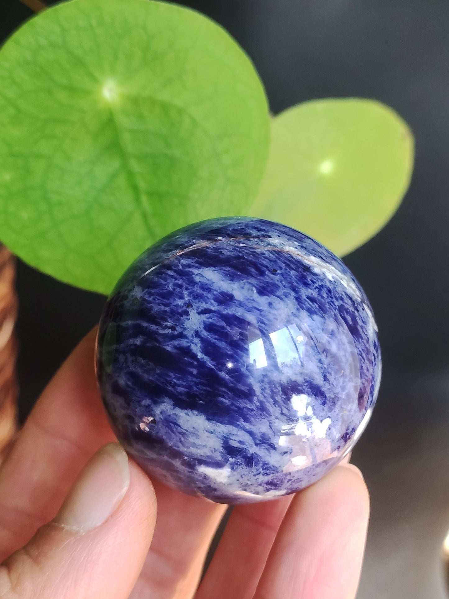 Sodalith - Edelstein Kugel Deko Sphere Massage Kristall Spielkugel Meditation Heilstein Frau Mann Geschenk Er Sie Haus Energie Traum Wohnen