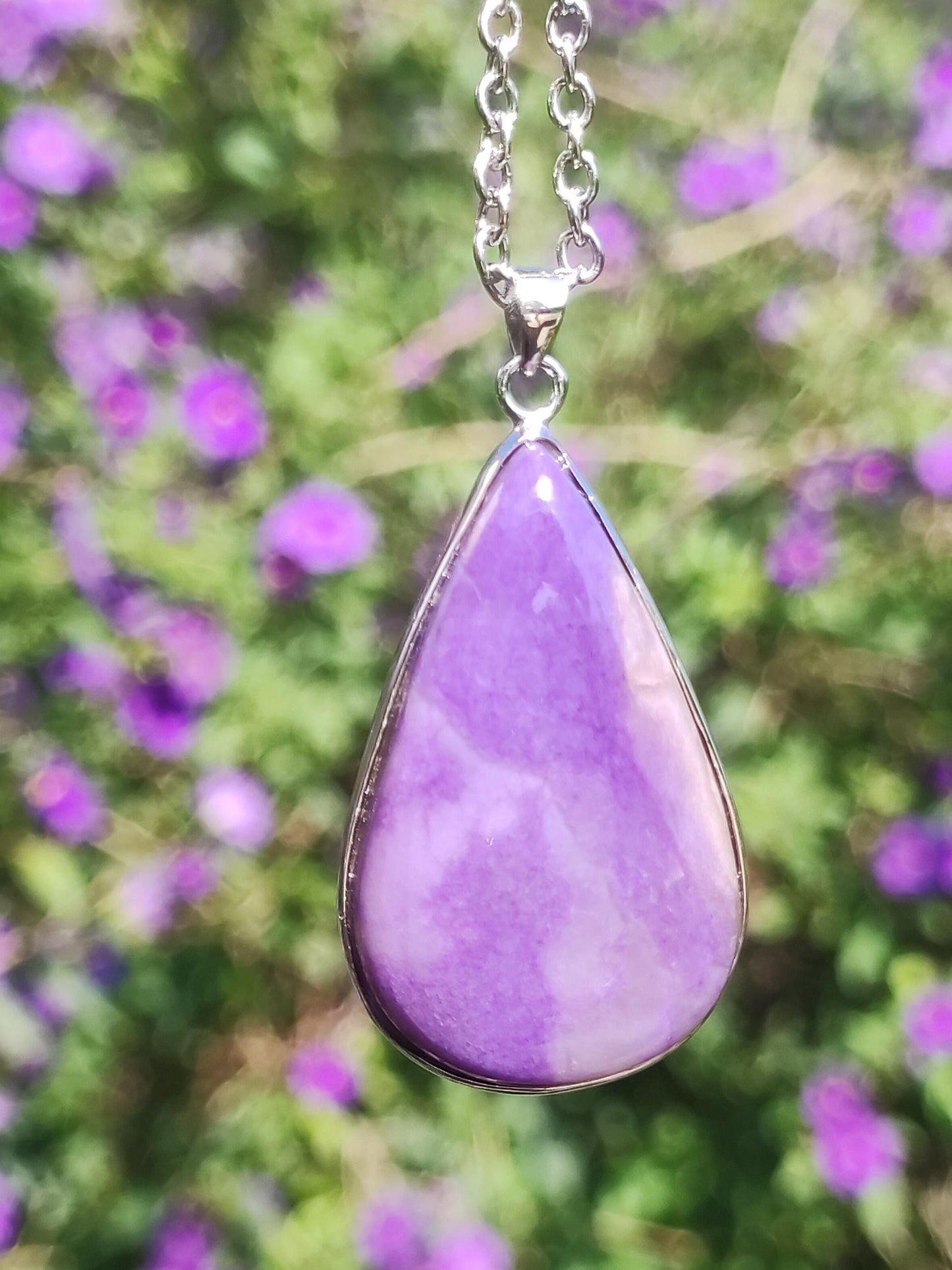 Collier en pierre précieuse violette en argent 925 de Sugilite / Sugilite AAA, pierre de guérison naturelle, énergie, rareté, homme, femme, il, elle, cadeau noble de haute qualité