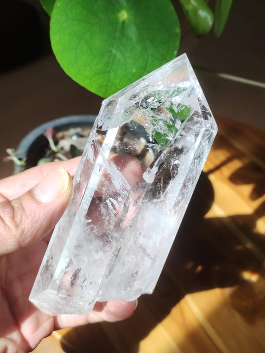 XL Quartz Cristal de roche pointe Collectionneur Rareté Pierre précieuse Décoration Cristal naturel Pierre de guérison Minéral Collection Énergie Nature Méditation Maison