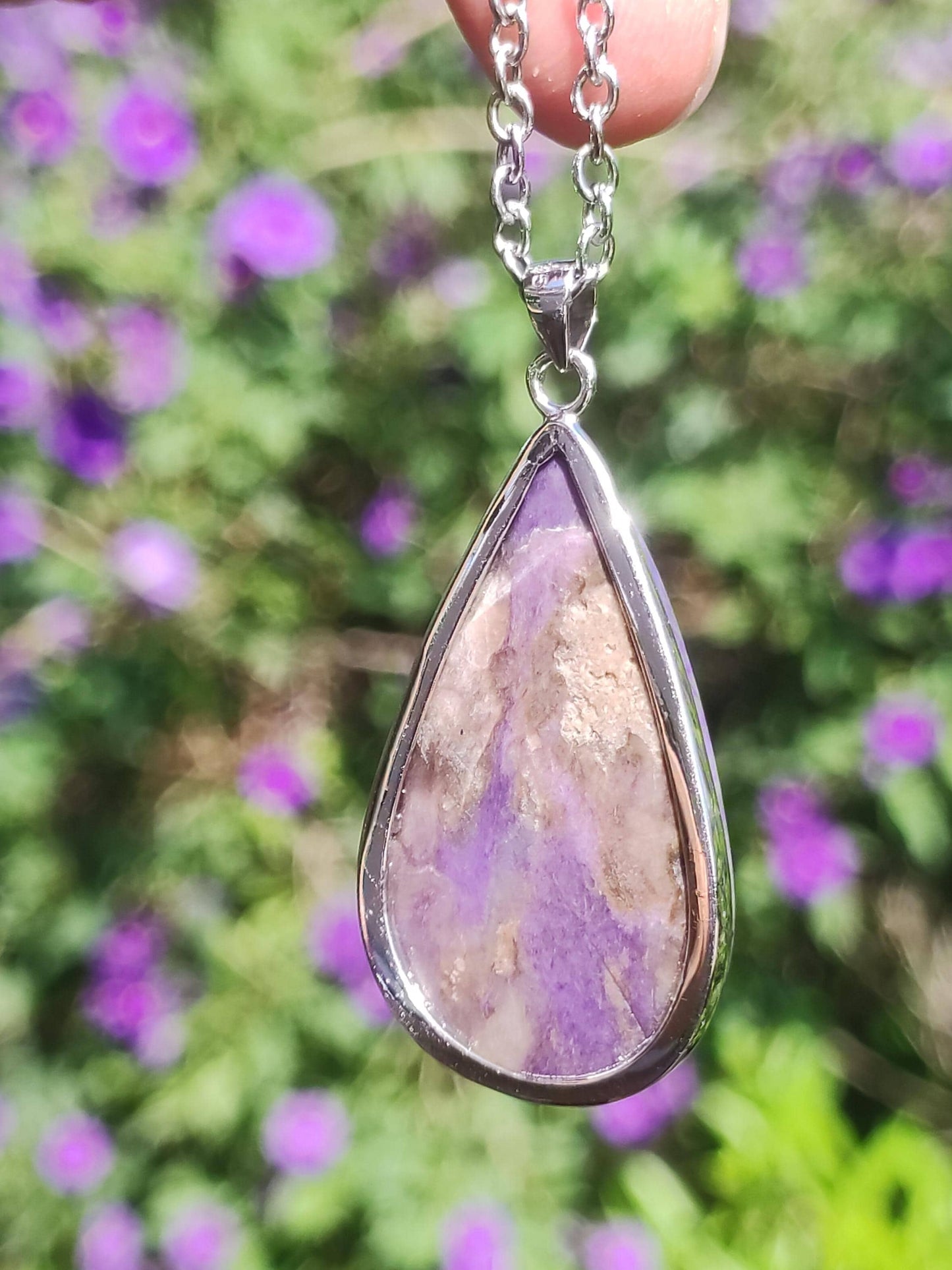 Collier en pierre précieuse violette en argent 925 de Sugilite / Sugilite AAA, pierre de guérison naturelle, énergie, rareté, homme, femme, il, elle, cadeau noble de haute qualité