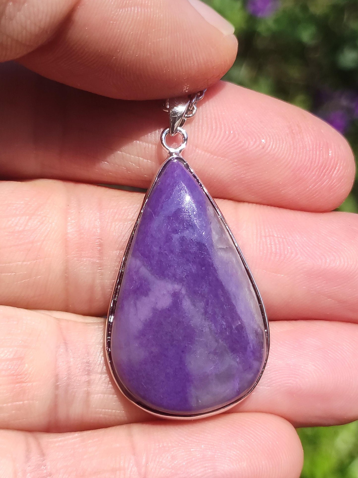 Collier en pierre précieuse violette en argent 925 de Sugilite / Sugilite AAA, pierre de guérison naturelle, énergie, rareté, homme, femme, il, elle, cadeau noble de haute qualité