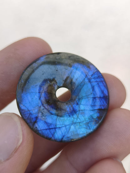Labradorit ~ 30mm Donut ~ Edelstein Kette blau schimmernd Natur Rarität Schutzsymbol Heilstein Kristall HIPPIE GOA Boho Tibet Ethno