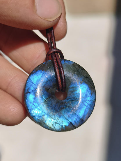 Labradorit ~ 30mm Donut ~ Edelstein Kette blau schimmernd Natur Rarität Schutzsymbol Heilstein Kristall HIPPIE GOA Boho Tibet Ethno