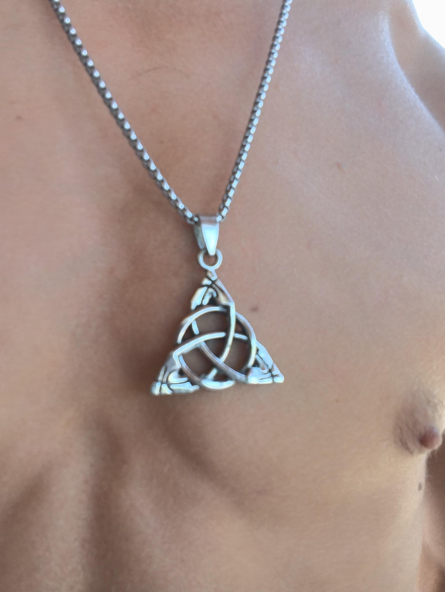 Keltischer Knoten Edelstahl Anhänger Kette Triskele  hochwertig massiv Silbern Mann Er Sohn Bruder Geschenk Wikinger Ethno Boho Viking WOW