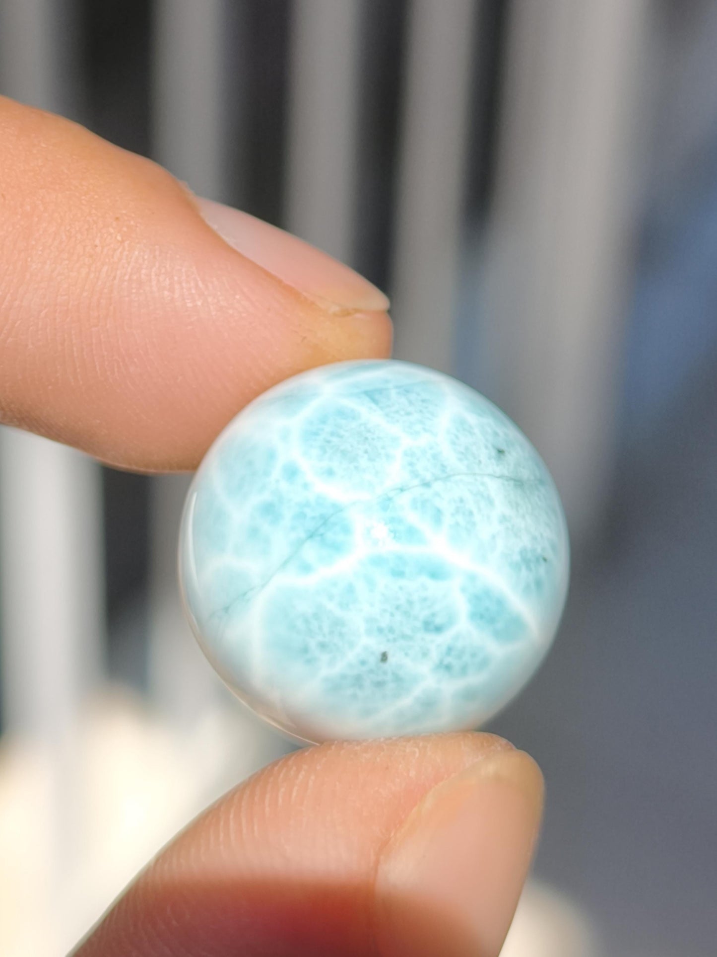 Larimar AAA - Edelstein Kugel blau Deko Sphere Kristall Geschenk blau Natur Heilstein Natur Sammler Mineral Geschenk Meer Himmel